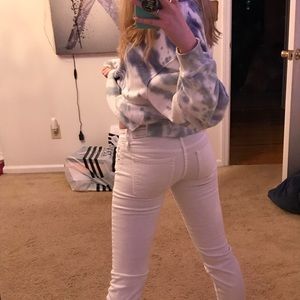 White Guess Low rise skinny jeans.
